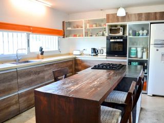 Foto 10 de Casa en venta cuatro ambientes con piscina Escobar