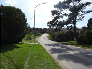 Foto 12 de AVENIDA  LIBERTADOR A 3 CUADRAS DE LA PLAYA