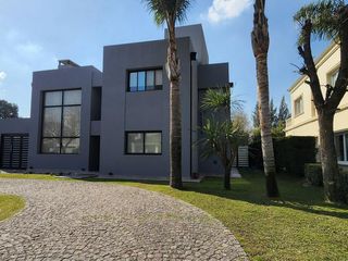 Foto 4 de Casa  Minimalista  Country Club de Campo San Patricio 6 ambientes  Álvarez Moreno