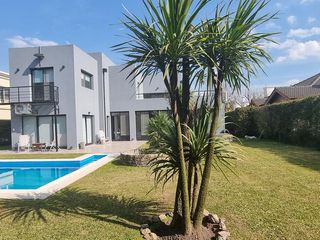 Foto 52 de Casa  Minimalista  Country Club de Campo San Patricio 6 ambientes  Álvarez Moreno