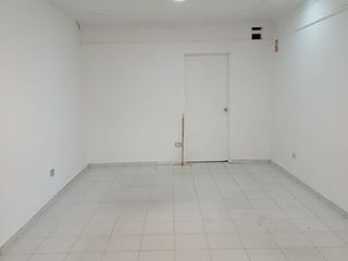 Foto 2 de local en arriendo en santa mónica residencial. Cod A895