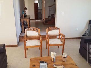 Foto 4 de Casa Venta Comahue Golf Club Neuquén, 3 dormitorios, 3 baños, escritorio y jardín