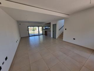 Foto 4 de VENTA DE CASA EN Juana Koslay