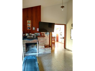 Foto 5 de VENTA – CASA 2 DORM EN PLENO CENTRO DE COLONIA CAROYA – APTO CRÉDITO
