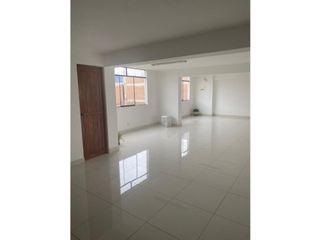 Foto 2 de OFICINA en VENTA en LIMA