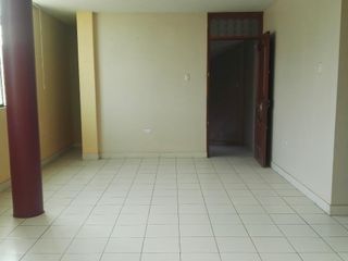 SE VENDE DEPARTAMENTO EN 2do PISO CERCA AL MALL AVENTURA DE CHICLAYO