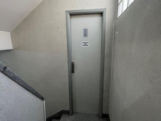 VENTA / AQUILER OFICINA RECICLADA! OPORTUNIDAD! Oficina en Microcentro en Edificio de Profesionales