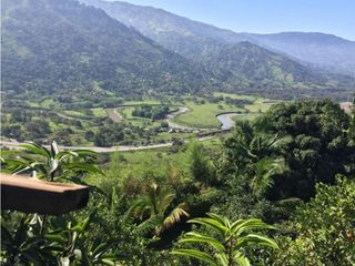 Hermosa finca en Barbosa