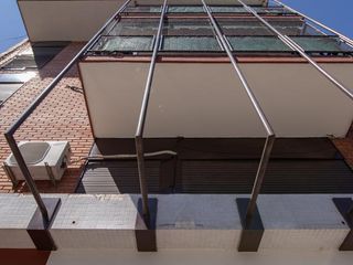 VENTA DEPARTAMENTO 3 AMBIENTES  CON COCHERA - Villa Pueyrredon