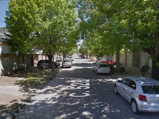 PH en venta -2 dormitorios 1 baño - cochera y parrilla - 215mts2 - Tolosa