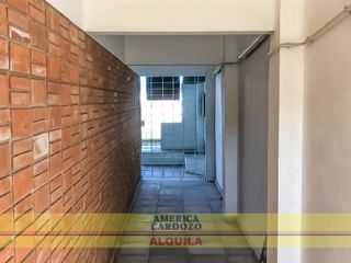 Foto 4 de CASA 5 AMBIENTES, USOS MULTIPLES MAS HABITACIONAL 110 M2 CUBIERTOS, PASO DEL REY CENTRO