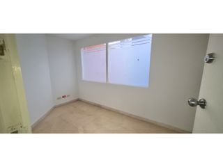 Foto 17 de RENTO CASA COMERCIAL 499M2 - AUTO NORTE CON 104 ZONA MEDICA PASADENA