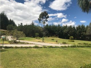 Foto 18 de QUINTA EN VENTA PUEMBO 10.400 M2 JARDINES RESERVORIO EXCELENTE SECTOR