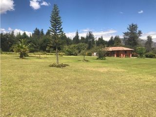Foto 9 de QUINTA EN VENTA PUEMBO 10.400 M2 JARDINES RESERVORIO EXCELENTE SECTOR