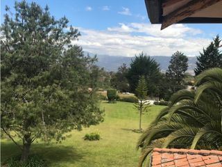 Foto 5 de QUINTA EN VENTA PUEMBO 10.400 M2 JARDINES RESERVORIO EXCELENTE SECTOR