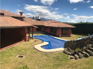 Foto 16 de QUINTA EN VENTA PUEMBO 10.400 M2 JARDINES RESERVORIO EXCELENTE SECTOR