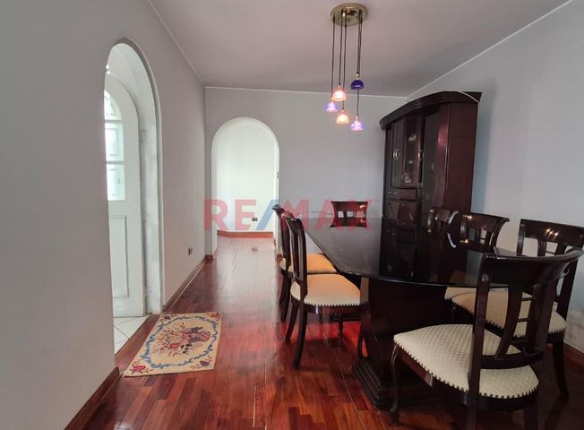 Departamento en Venta en Santiago de Surco - Więcej