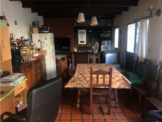Foto 5 de Chalet 4 ambientes RETASADO a la Venta - Zona Pompeya