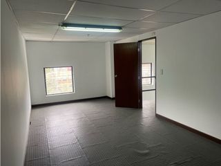 Foto 10 de RENTA-VENTA LOCAL ISERRA 100