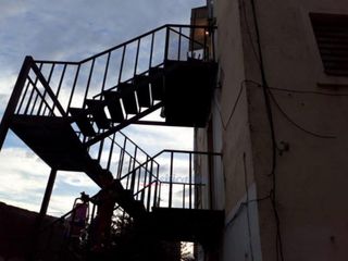 Foto 6 de VENDO COMPLEJO DE 4 DPTOS DE 2 DOR + COCHERAS VILLA CORINA