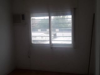Foto 11 de DEPARTAMENTO EN PLENO CENTRO. SOBRE PEATONAL. DOS DORMITORIOS