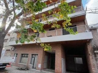 Foto 1 de Venta Departamento calle H. Yrigoyen 865
