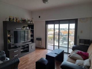 Foto 2 de Venta Departamento calle H. Yrigoyen 865