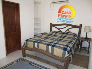 Foto 14 de Alquiler de Casa con Piscina en Playas Villamil, Sector Humboldt, 19 personas