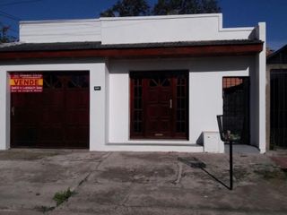 Foto 1 de CASA 150 MIL EN DOLORES CENTRO