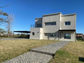 Foto 8 de Casa en venta en Ingeniero Maschwitz