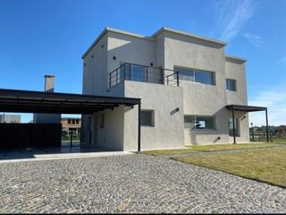 Foto 2 de Casa en venta en Ingeniero Maschwitz