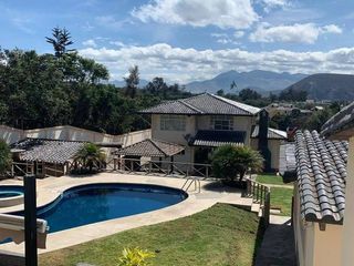 EN VENTA O RENTA CASA SAN ANTONIO KARTODROMO