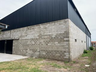 Galpón en Bouchard y Colectora