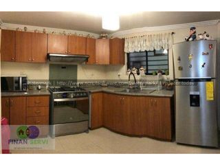 Foto 5 de departamento en venta en ! Oferta ! Ubicado en la Don Bosco en yanuncay
