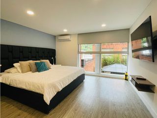 Foto 4 de Apartamento Amoblado Cerca Al Parque Del Poblado