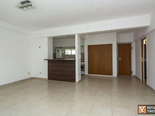 Departamento en venta - 2 dormitorios 1 baño - Cochera - Terraza - 120mts2 - La Plata
