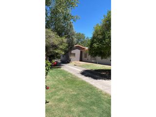 Foto 2 de VENTA CASA SOBRE LOTE 1475 m2 EN SAN RAFAEL EXCELENTE ENTORNO