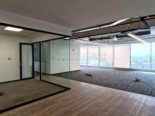Foto 16 de Oficinas Alquiler AV. CIRCUNVALACION DEL CLUB GOLF LOS INCAS - Piso 21 - SANTIAGO DE SURCO