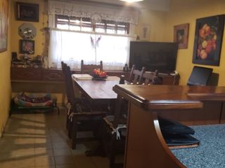 Foto 37 de Casa en venta en Lomas de Zamora Oeste