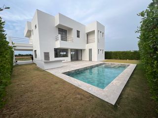 Foto 1 de casa en venta en barcelona de indias. Cod V174