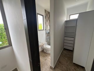 Foto 10 de casa en venta en barcelona de indias. Cod V174