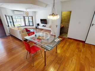 Venta - Casa 5 ambientes con 3 cocheras en Nuñez