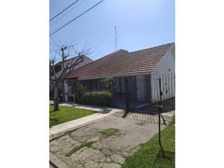 Foto 1 de PH-FRENTE-BARRIO VILLA PRIMERA