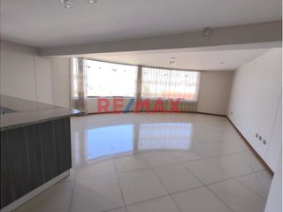 Departamento en venta con baja de precio en Cerro Colorado
