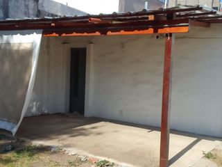 Foto 10 de Oportunidad para invertir, Barrio San Roque se vende casa y departamento a una cuadra de Ruta 20