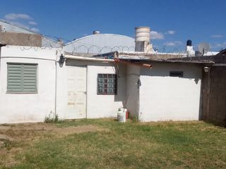Foto 11 de Oportunidad para invertir, Barrio San Roque se vende casa y departamento a una cuadra de Ruta 20