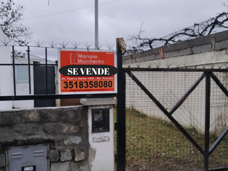 Foto 1 de Oportunidad para invertir, Barrio San Roque se vende casa y departamento a una cuadra de Ruta 20