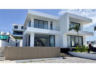Foto 19 de DUPLEX MODERNO VISTA AL MAR EN URB CIUDAD DEL MAR, MANTA