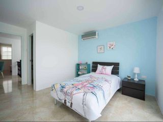 Foto 15 de Venta de Casa en Urb. Casa Laguna, cerca C.C. El Dorado, Samborondon.