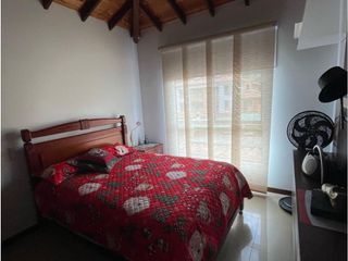 SE VENDE HERMOSA CASA ESQUINERA EN CONDOMINIO EN PANCE MMCV